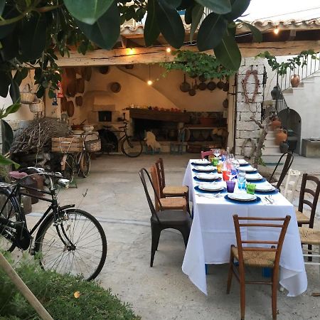 Lughia Bed and Breakfast Tortolì Exteriör bild