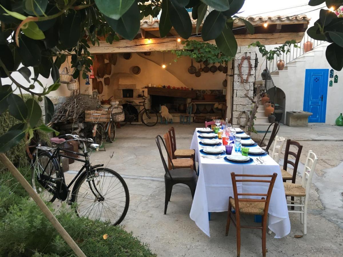 Lughia Bed and Breakfast Tortolì Exteriör bild