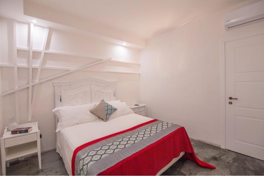 Lughia Bed and Breakfast Tortolì Exteriör bild