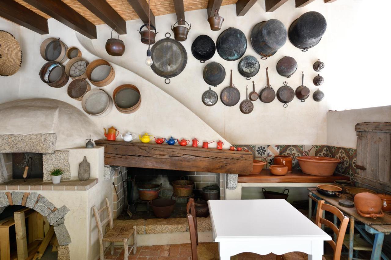 Lughia Bed and Breakfast Tortolì Exteriör bild